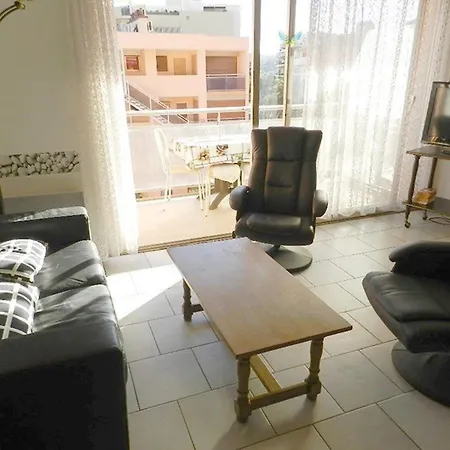 Le Lavandou, 2 Pieces, 4 Personnes - Fr-1-251-594 *