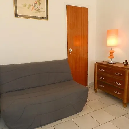 Le Lavandou, 2 Pieces, 4 Personnes - Fr-1-251-594 Apartment *